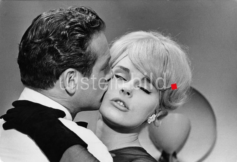 Sommer, Elke - Schauspielerin, D/ mit Paul Newman in 'Der Preis'