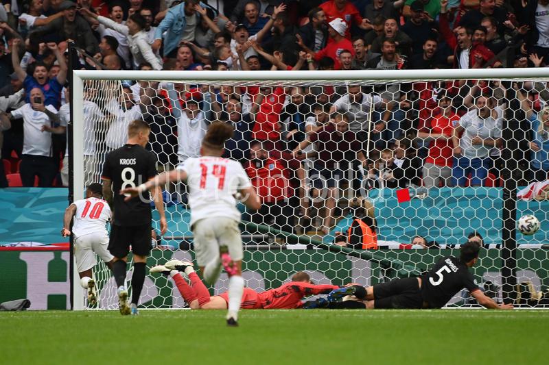 Fussball EURO 2020 Achtelfinale/ England -Deutschland 2-0